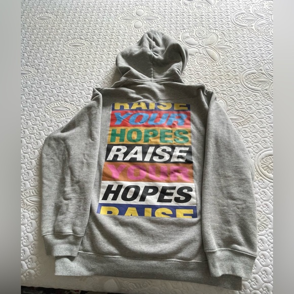 UNIQLO UT The Message Long-Sleeve Sweat Hoodie GRAY Lakwena Medium - Picture 4 of 7